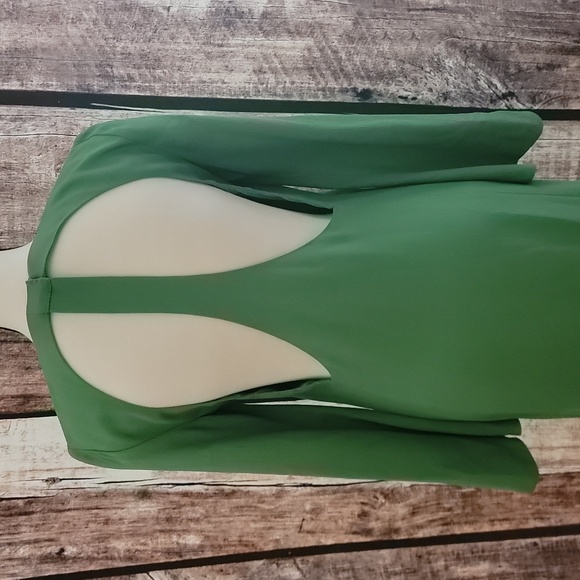 Authentic Gucci 100% Silk Green Size 44 Dress - Picture 6 of 8